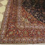 666 2392 ORIENTAL RUG